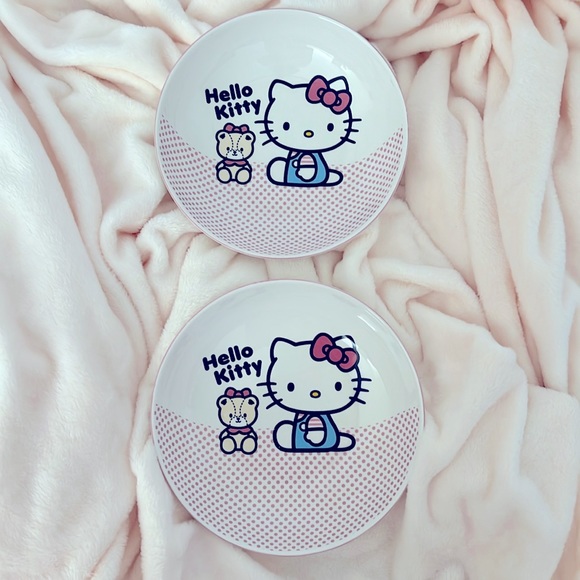 Hello Kitty Dining Hello Kitty Plates Set Of 2 Nwt Poshmark